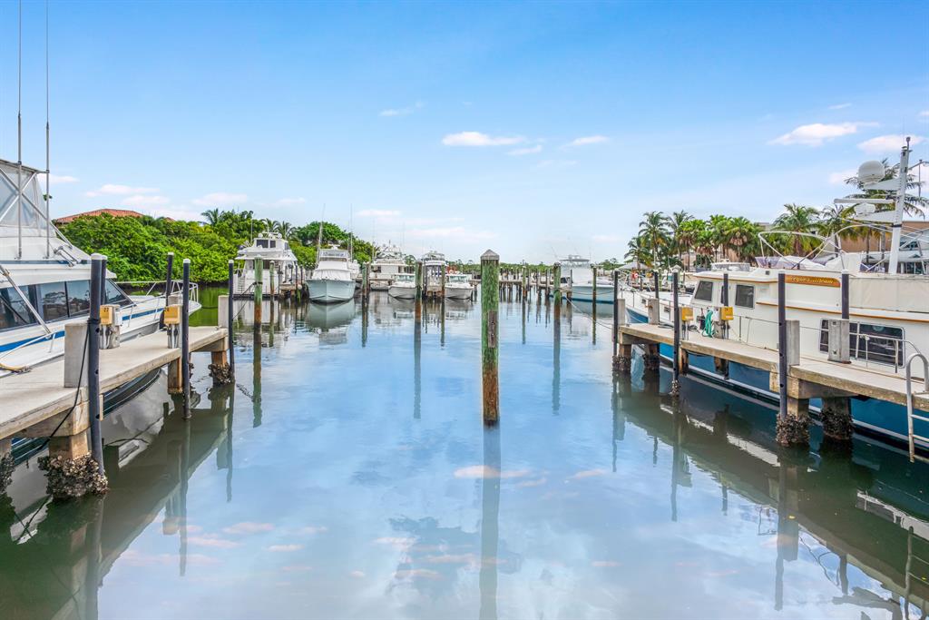 Jonathan's Landing Marina Condo - Land