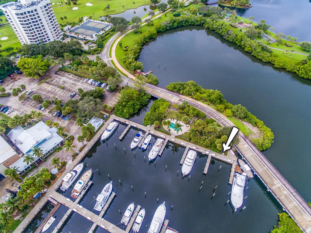 Jonathan's Landing Marina Condo - Land