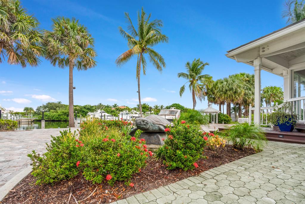 Jonathan's Landing Marina Condo - Land