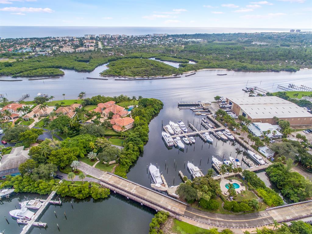 Jonathan's Landing Marina Condo - Land