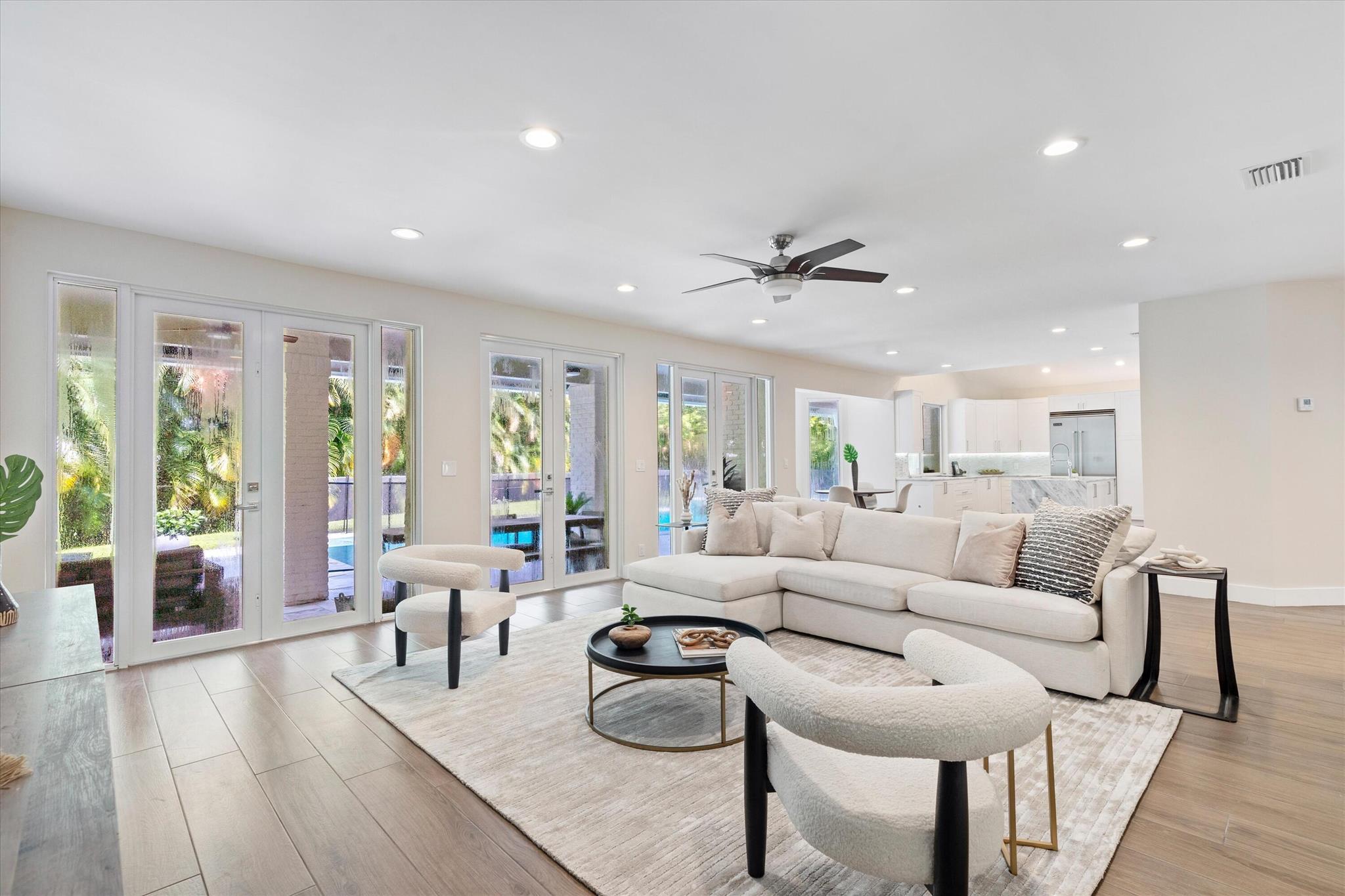 WOODFIELD HUNT CLUB II - Residential