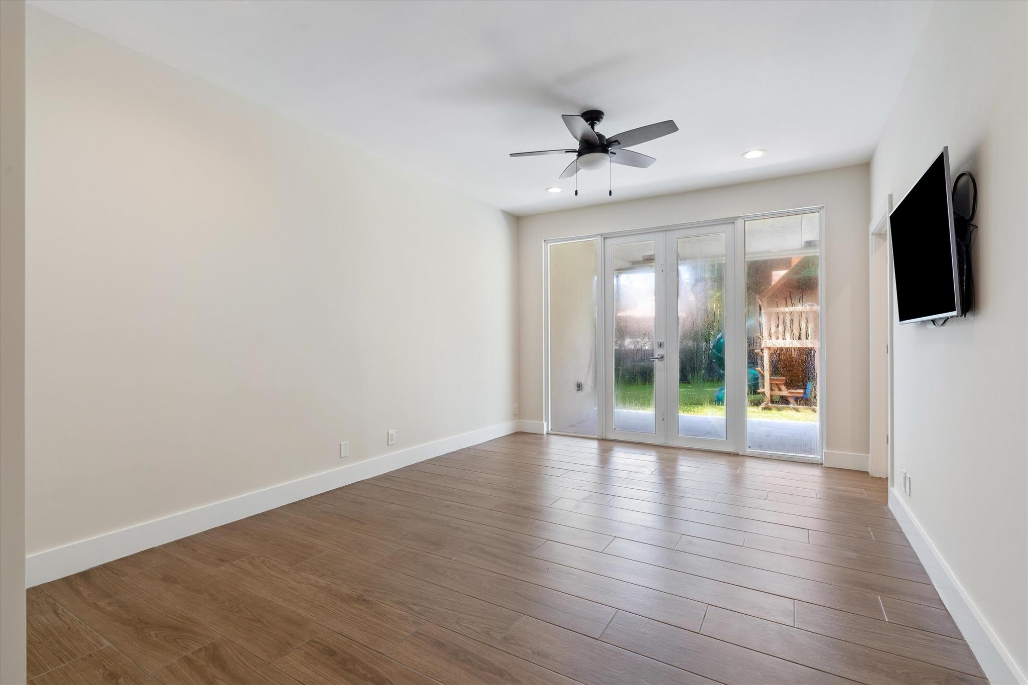 WOODFIELD HUNT CLUB II - Residential