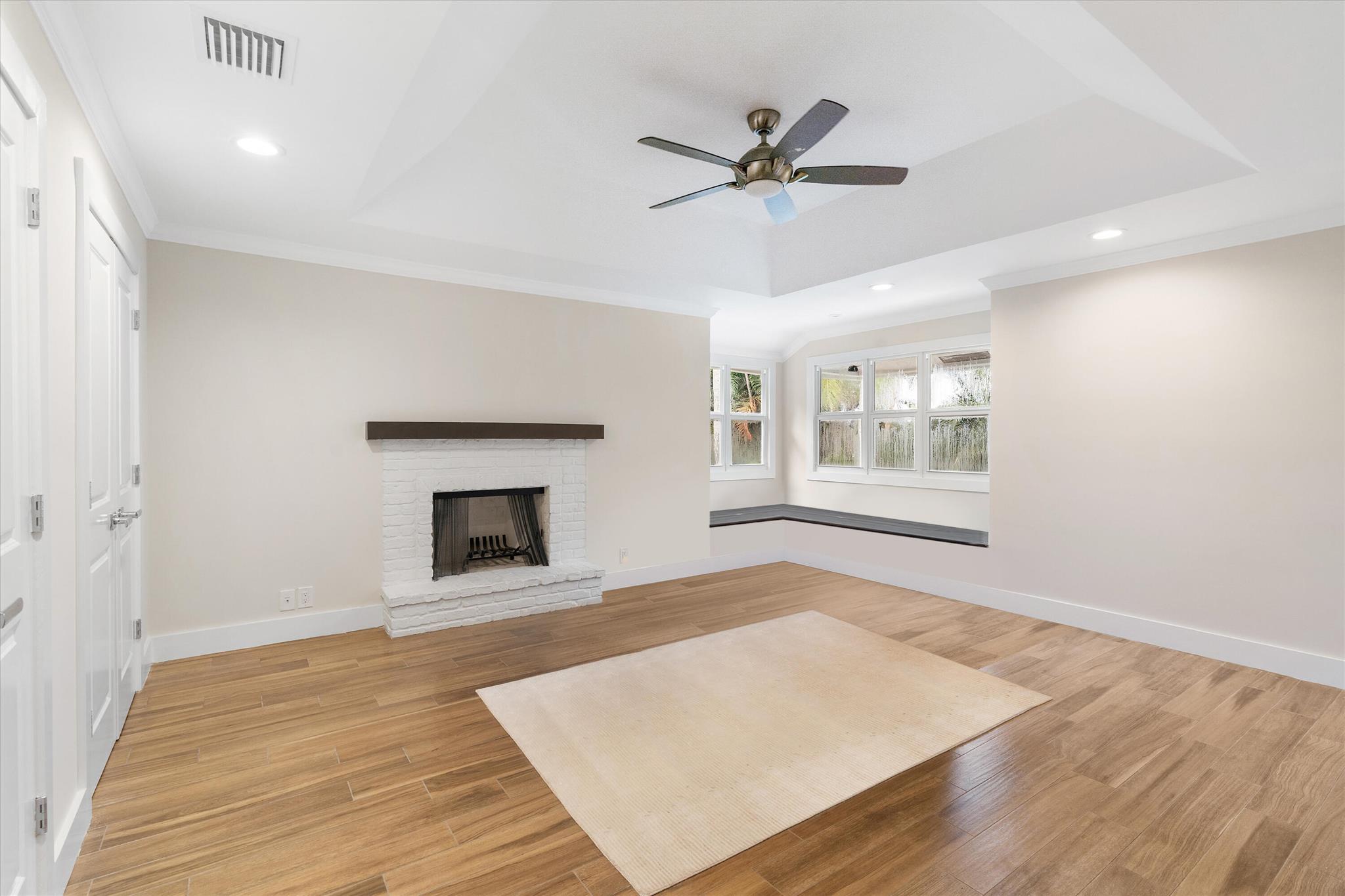 WOODFIELD HUNT CLUB II - Residential