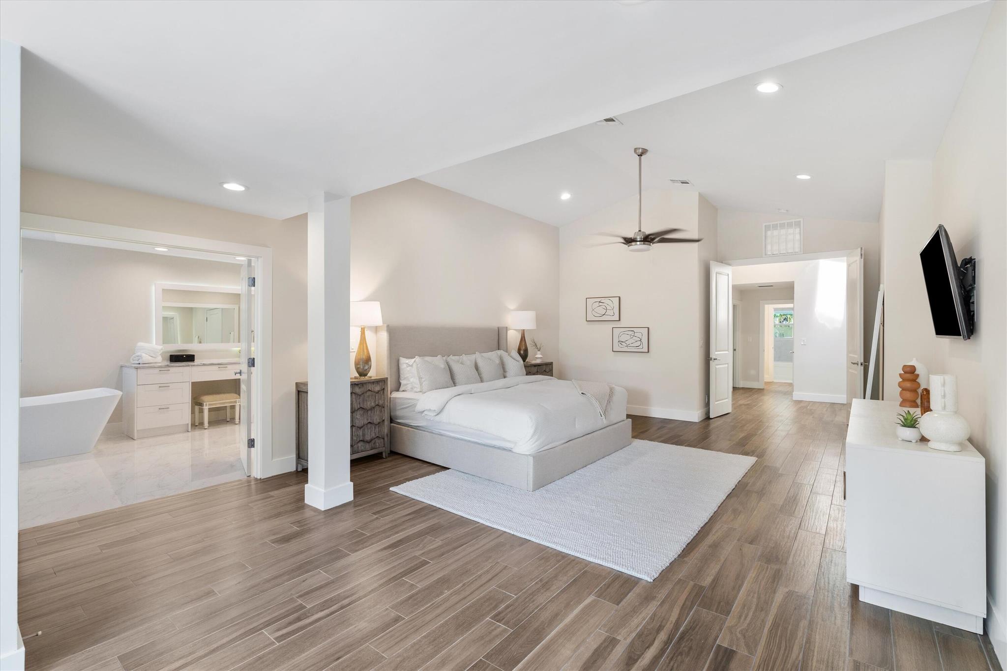 WOODFIELD HUNT CLUB II - Residential