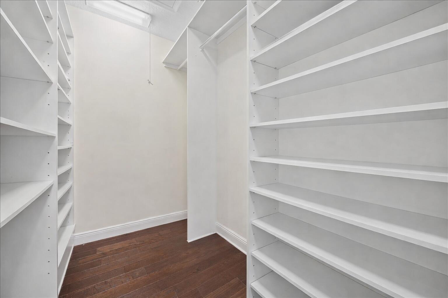 OAKTON PRESERVE REPL - Residential