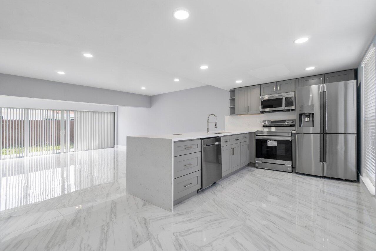 FAIR WAY PARK - Residential Income