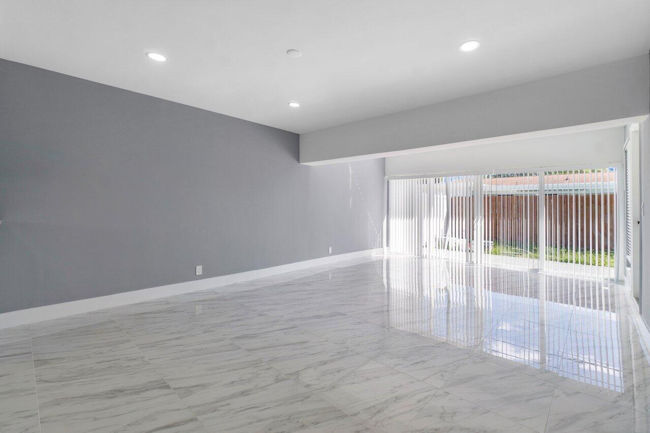 FAIR WAY PARK - Residential Income