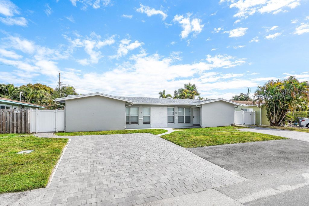 Photo of 708710 NE 23rd Avenue, Pompano Beach, FL 33062 (MLS # R11162600)