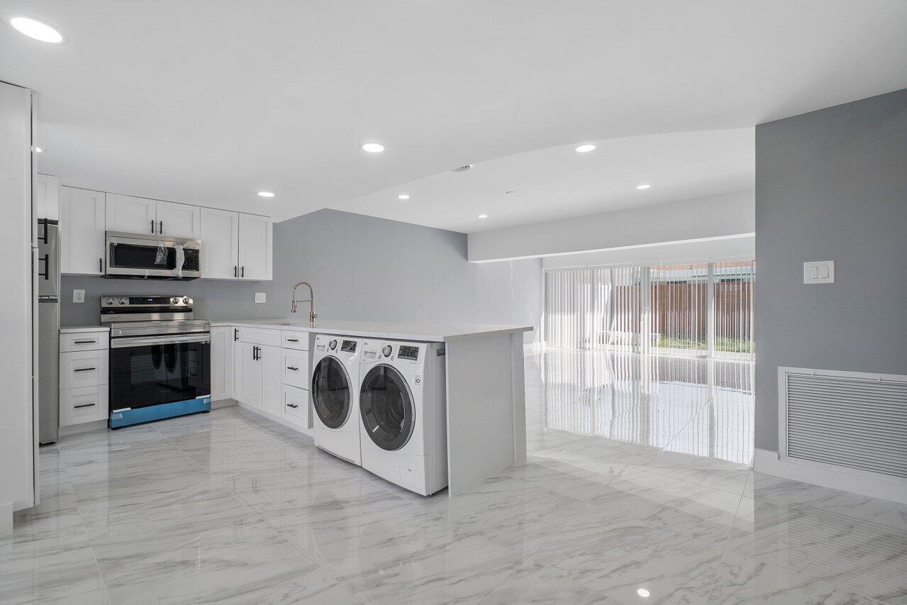 FAIR WAY PARK - Residential Income