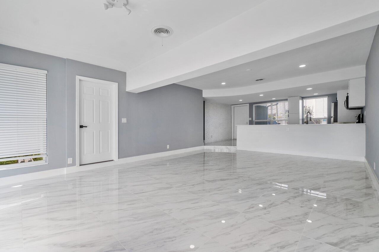 FAIR WAY PARK - Residential Income