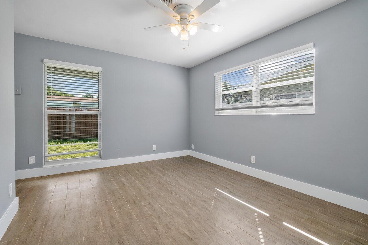 FAIR WAY PARK - Residential Income