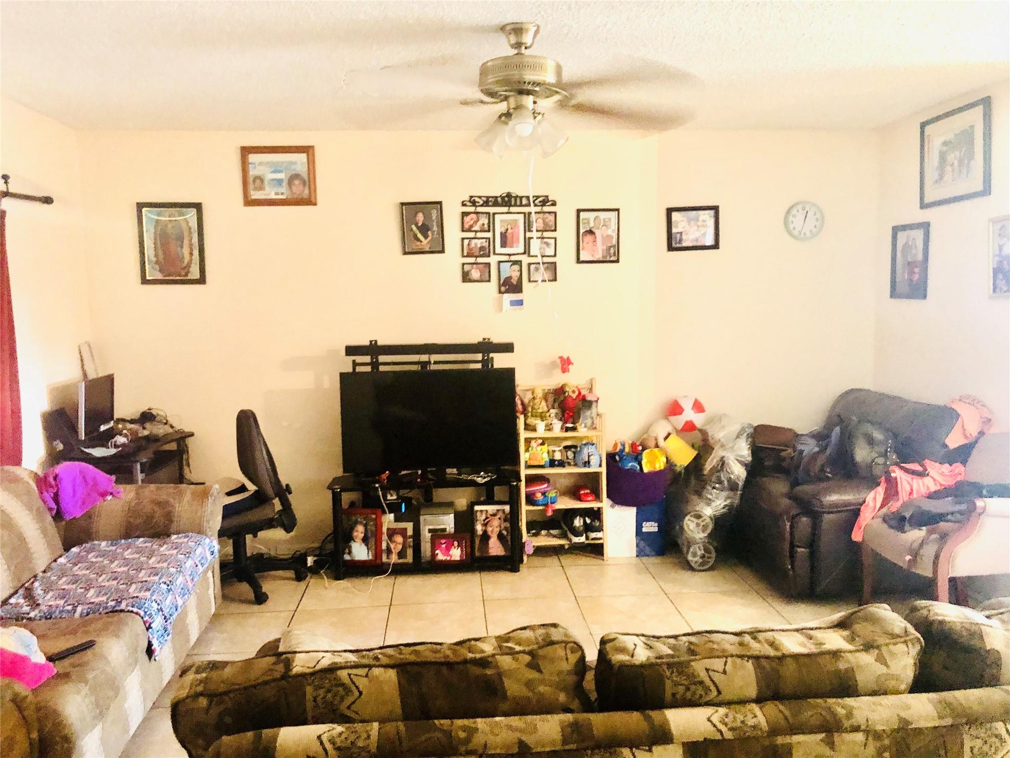 575 NW 41st St