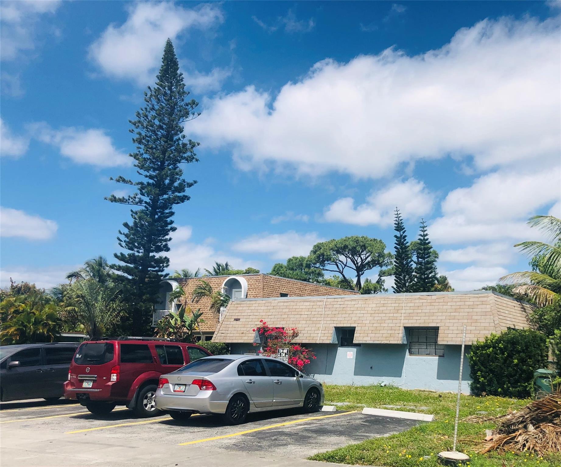 575 NW 41st St
