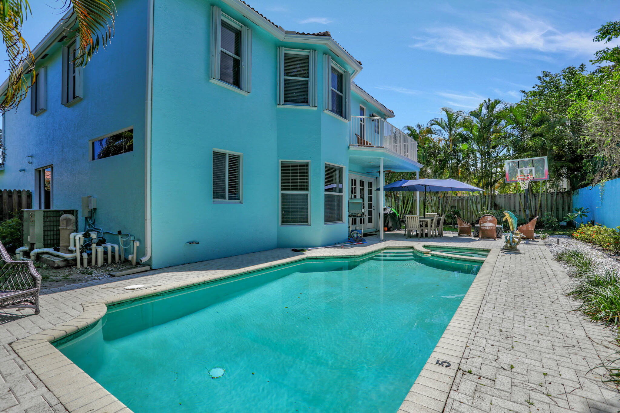 ESTOVILLE - Residential Lease