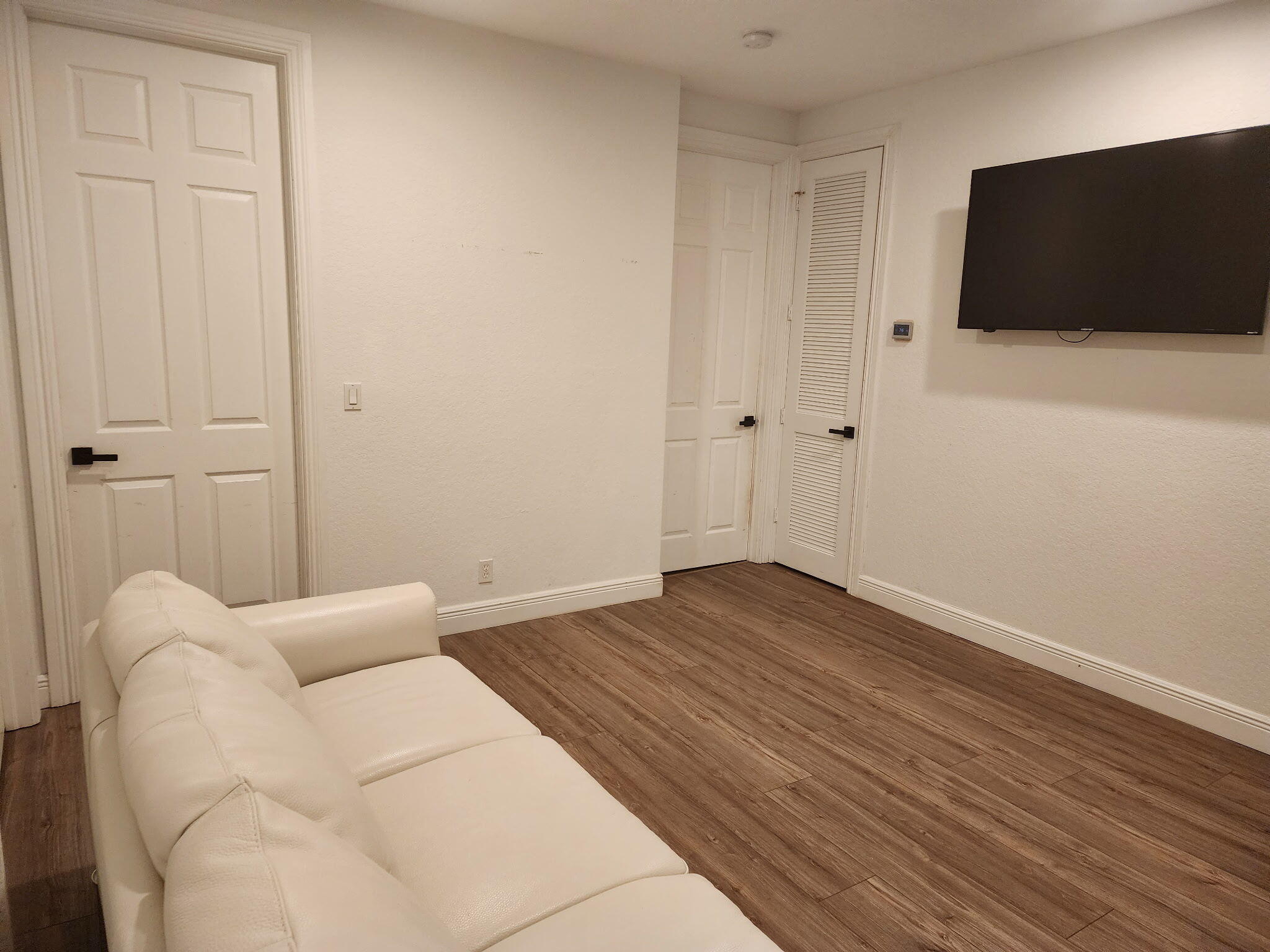 ESTOVILLE - Residential Lease