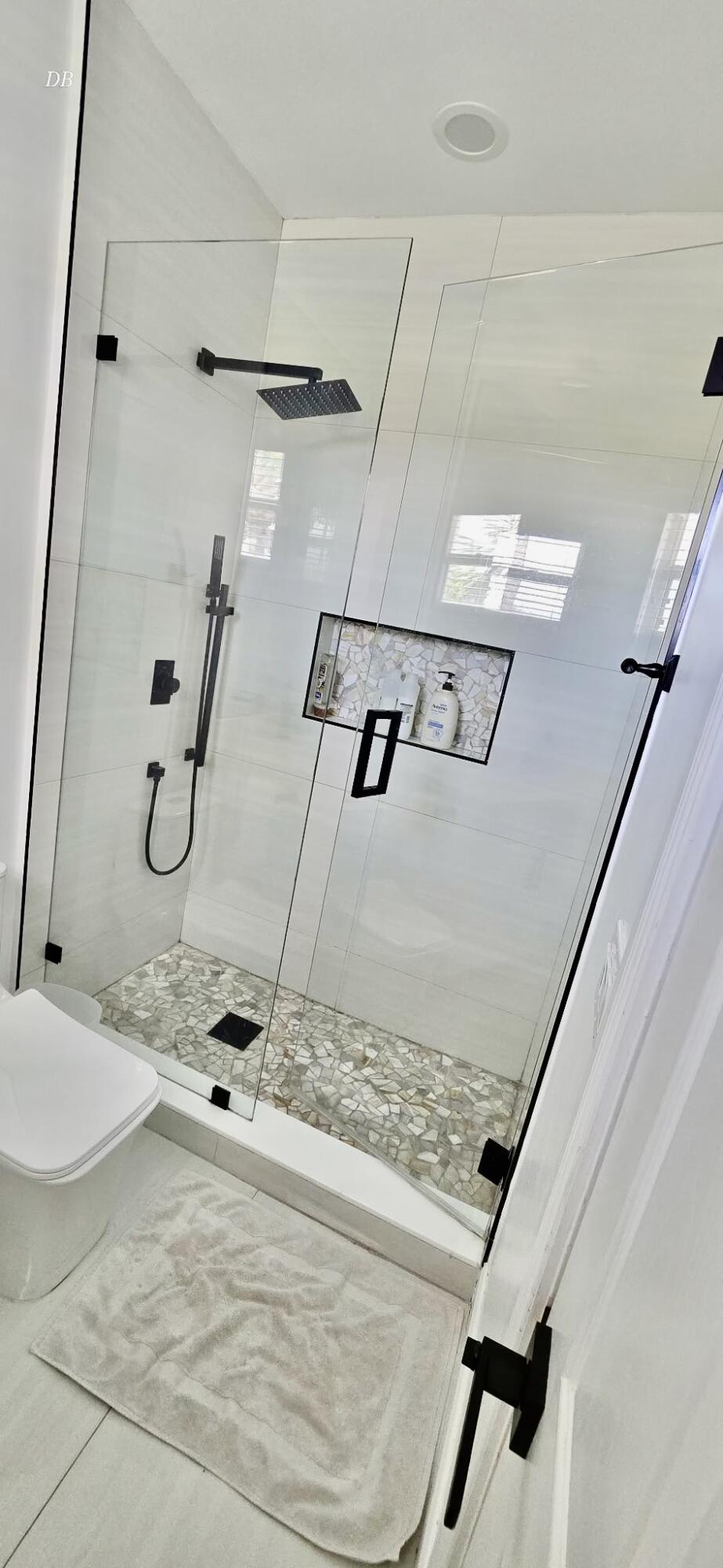 ESTOVILLE - Residential Lease