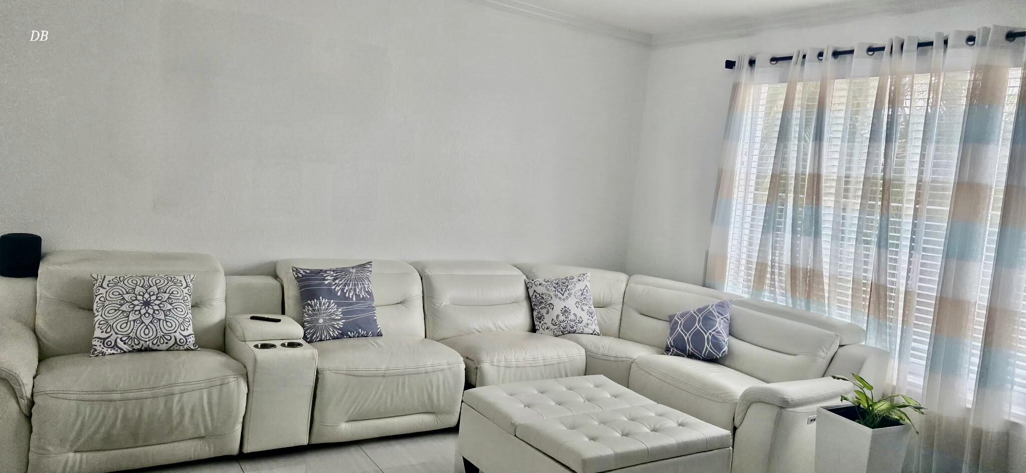 ESTOVILLE - Residential Lease