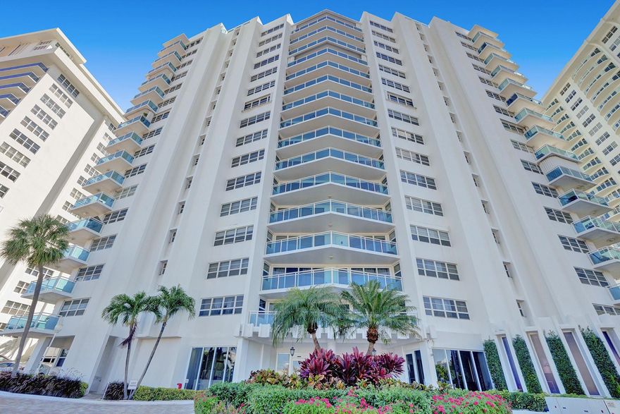 Beautiful 1BR/1.5BA Oceanfront Condo with Spectacular Views! Wake up to breathtaking northeast-facing ocean views from this bright and spacious condo featuring floor-to-ceiling windows in the living room and in-unit washer/dryer. Located in a full-service oceanfront building offering a newly renovated heated pool with direct ocean views,fully equipped fitness center, library, clubhouse with a full kitchen, bike storage, car wash area, and 24-hour security. Whether you're looking for a full-time residence or a vacation retreat, this is a perfect opportunity to enjoy luxury coastal living at its finest.