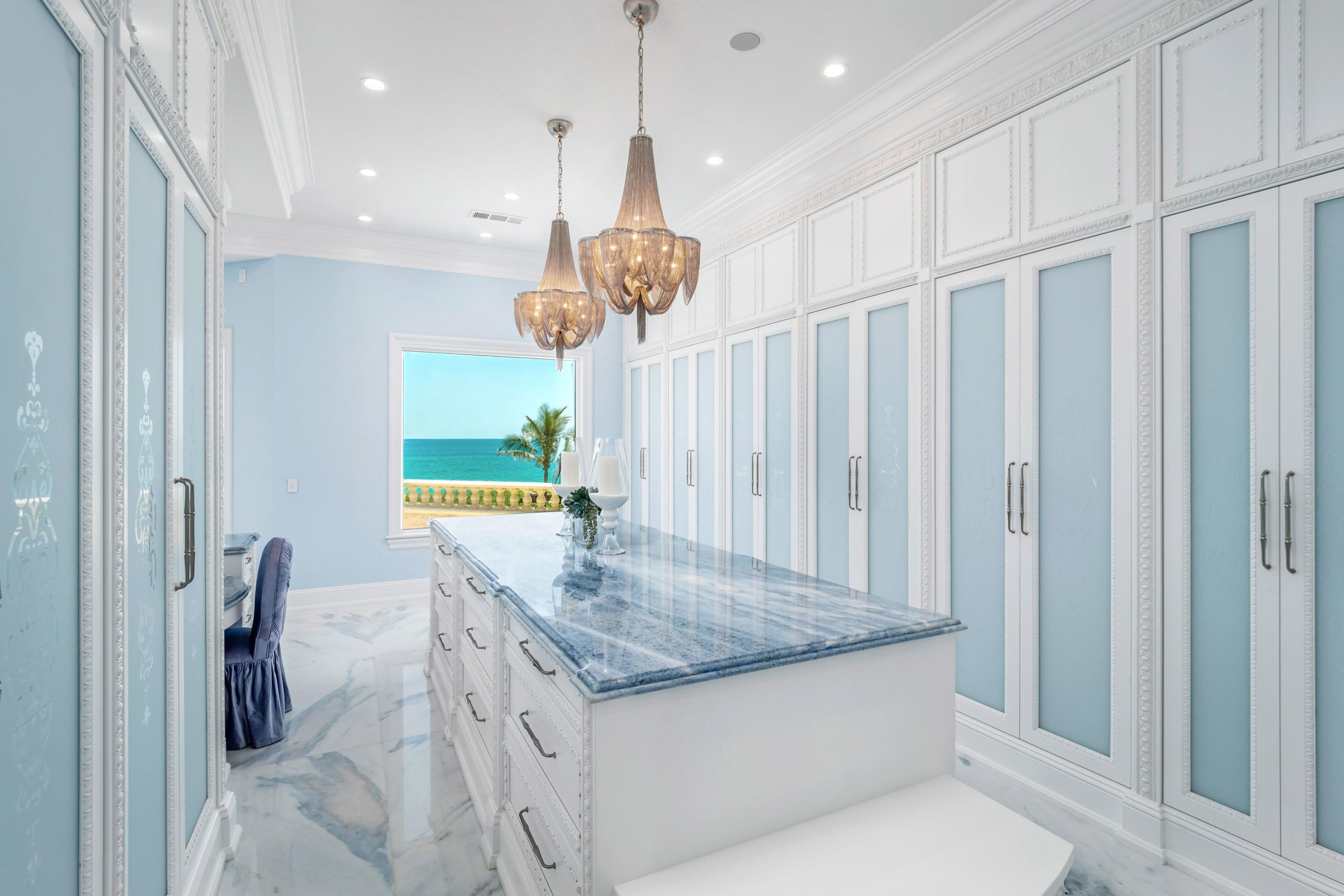 SAILFISH POINT PLAT 26 - Residential