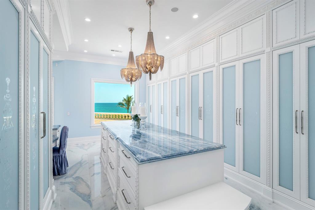 SAILFISH POINT PLAT 26 - Residential