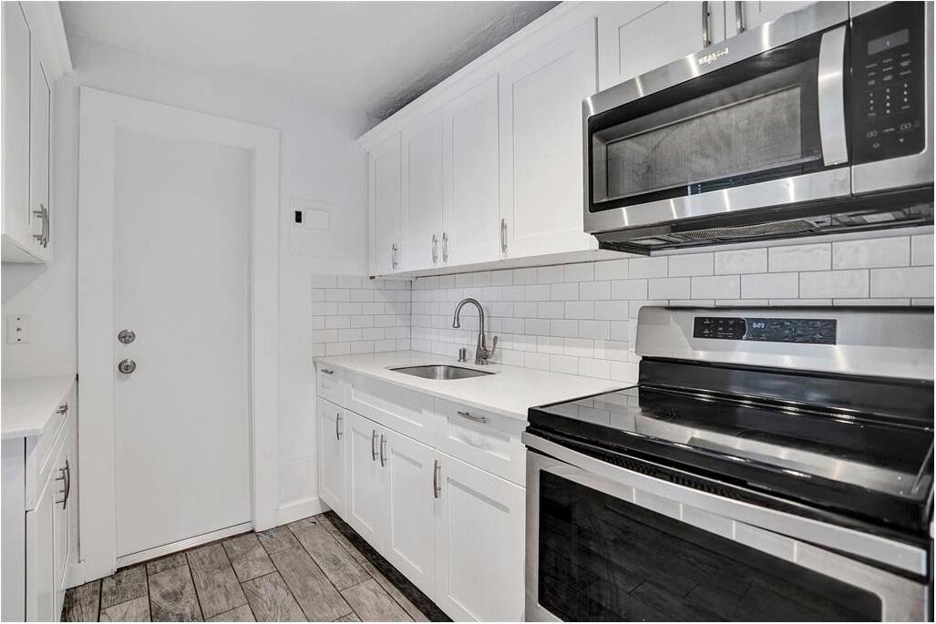 Flamingo Park - Residential Lease