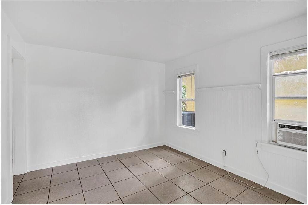 Flamingo Park - Residential Lease