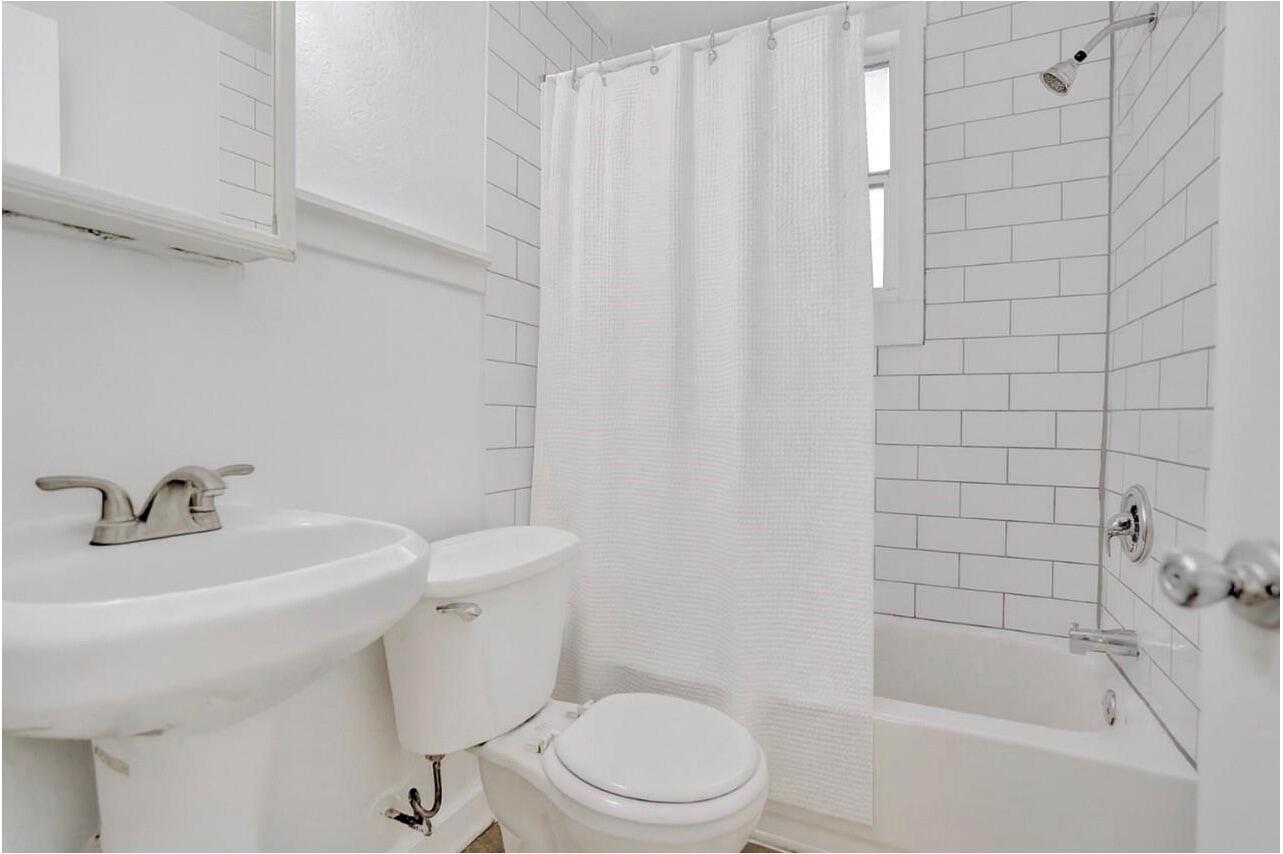 Flamingo Park - Residential Lease