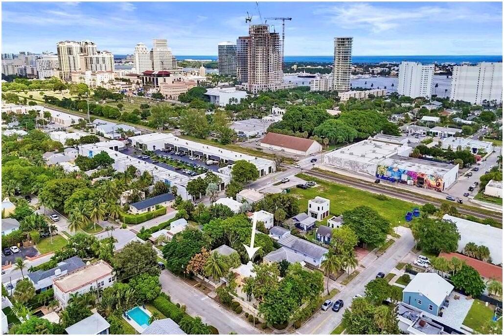 Flamingo Park - Residential Lease