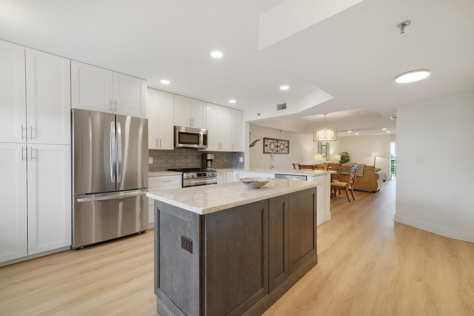 PATIOS OF BOCA BARWOOD CONDO - Residential