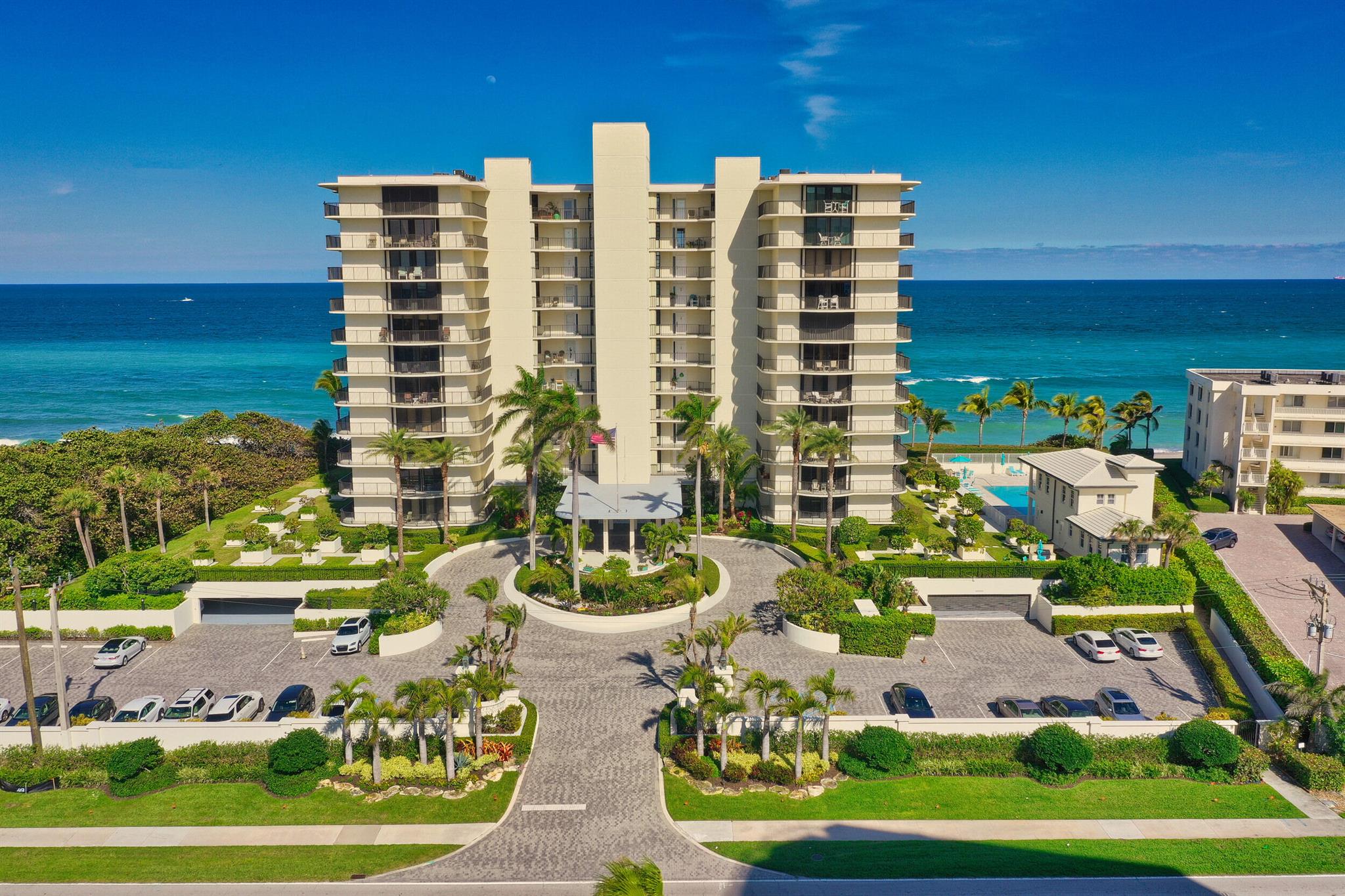 Discover Coastal Living w/this Stunning Oceanfront Corner Condo on Prestigious Jupiter Island. This Spacious Residence Features Tile Floors Throughout, 2 Bedrooms, 3rd Bedroom/Den and 2 Bathrooms and Garage Parking Space. Large Oceanfront Master Bedroom w/2 Walk In Closets, Bathroom offers Jetted Tub and Oversized Shower. Wide Open Kitchen with Stainless Steel Appliances, Viking Range, Pass Thru, Breakfast Bar and Washer/Dryer. Condo Highlights is the Expansive Wraparound Balcony, Offering Breathtaking Panoramic Views of Ocean and Intracoastal. Enjoy Stunning Sunrises and Sunsets from your own Private Oasis. Amenities Include Sparkling Pool, Clubhouse w/Gym, Kitchen & Sitting Area, Grilling Area and Walkway to the Beach. Close to Fine Dining, Shopping, Golf and Airport.