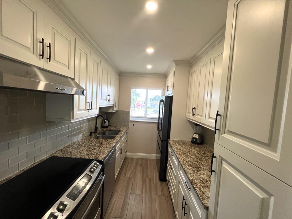 255 Main Boulevard D