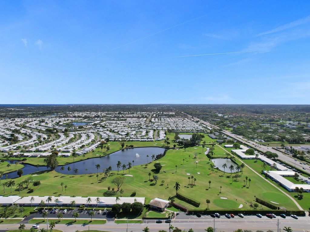 Photo of 1119 Lake Terrace #111, Boynton Beach, FL 33426 (MLS # F10430860)