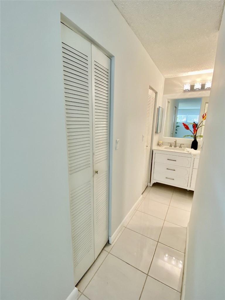 Entrada Condo I - Residential Lease