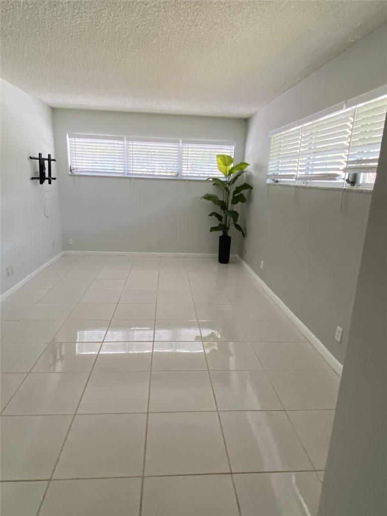 Entrada Condo I - Residential Lease