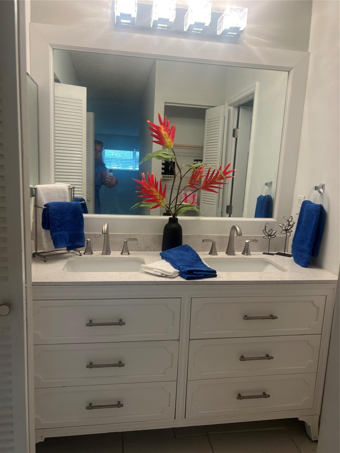 Entrada Condo I - Residential Lease