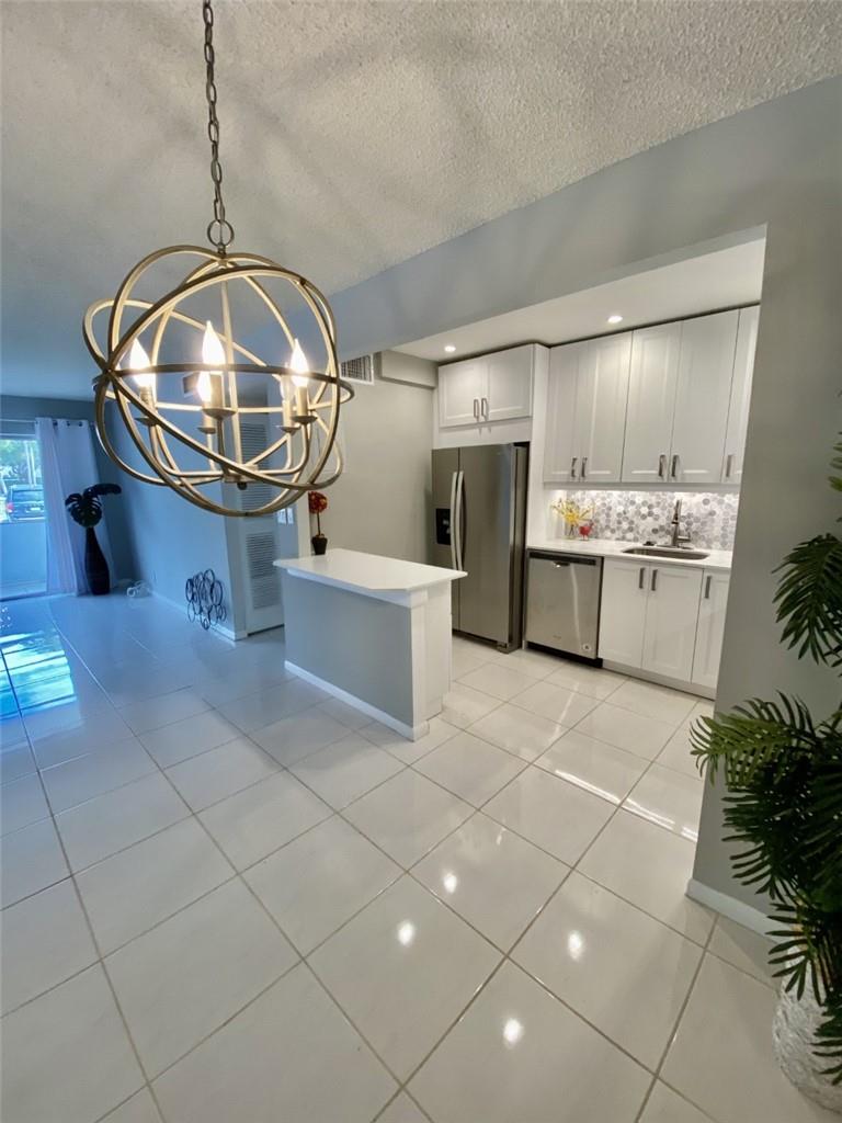 Entrada Condo I - Residential Lease