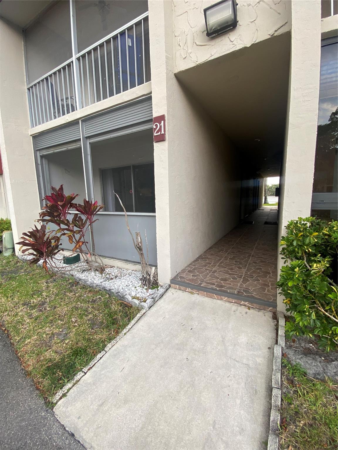 Entrada Condo I - Residential Lease