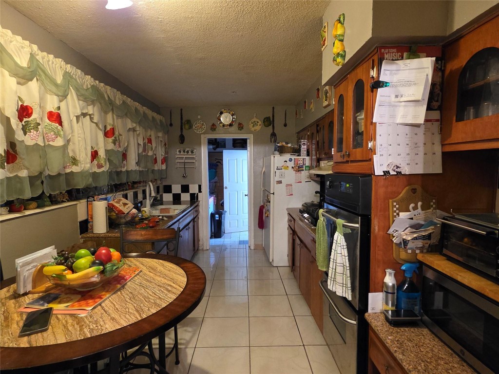 SCOTT LAKE MANOR SEC 6 - Residential