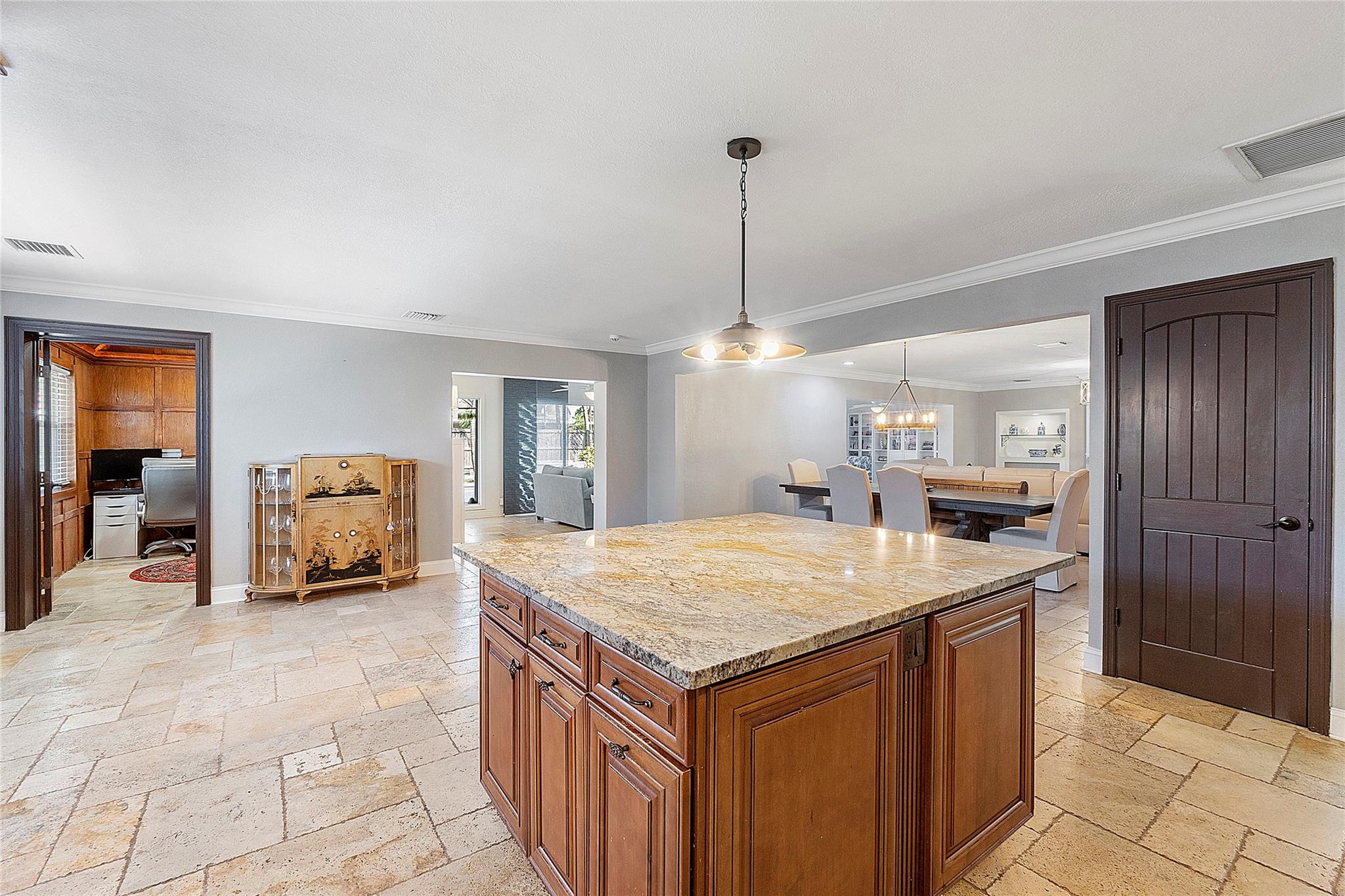 Hollywood Hills 6-22 B - Residential