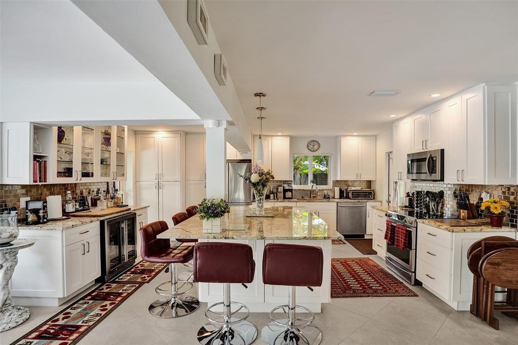 ALMAR ESTATES - Residential