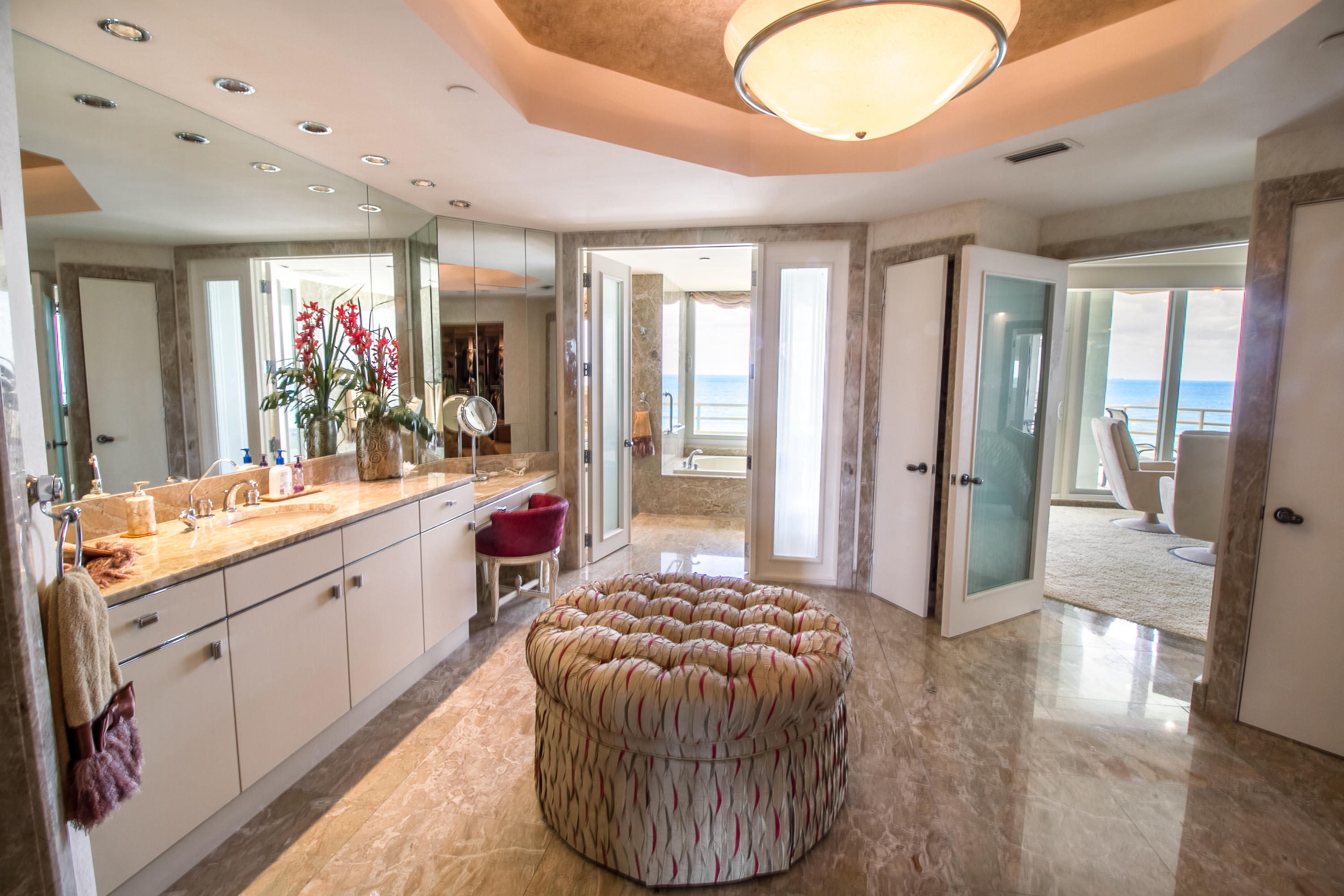 PRESIDENTIAL PLACE - Residential