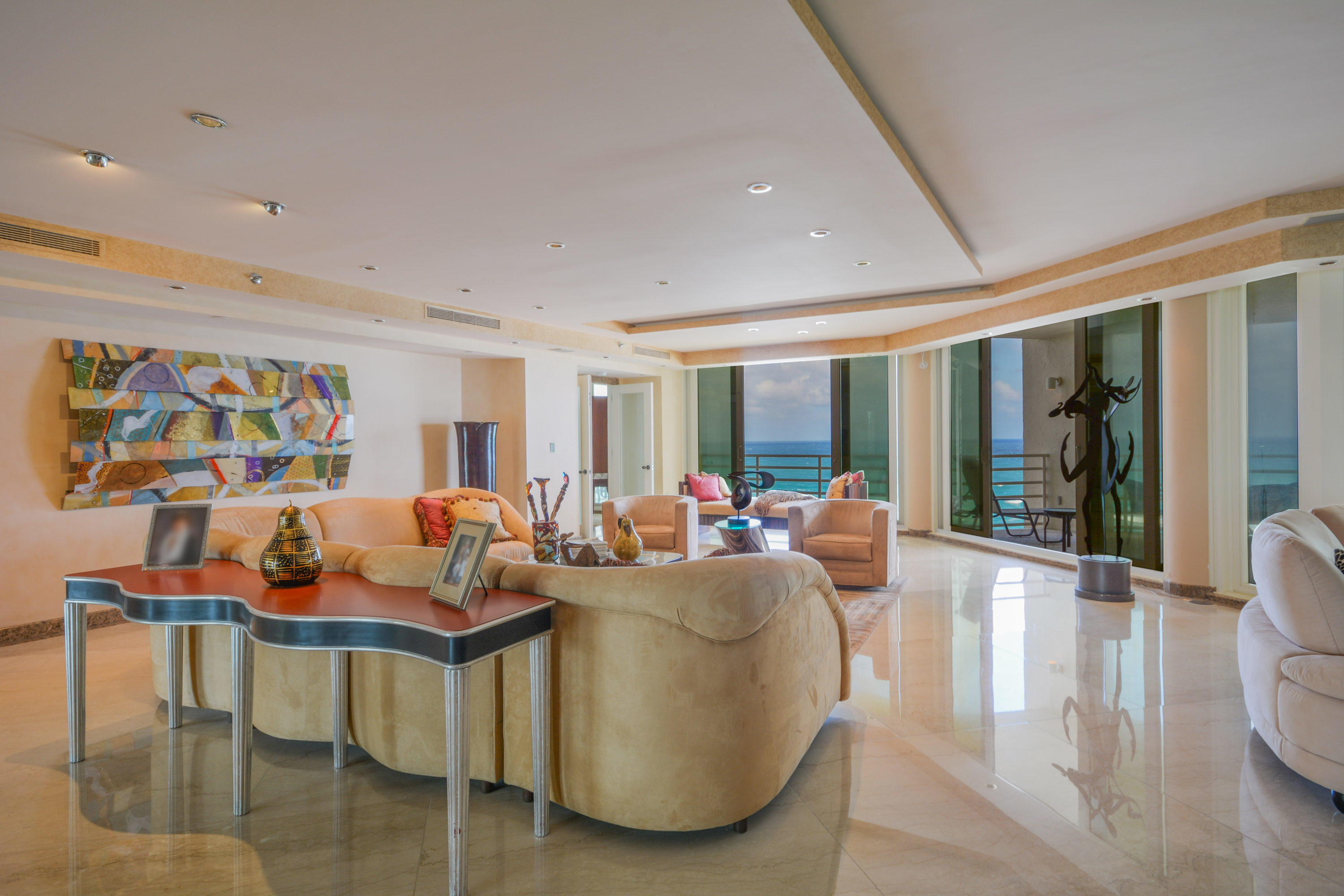 PRESIDENTIAL PLACE - Residential