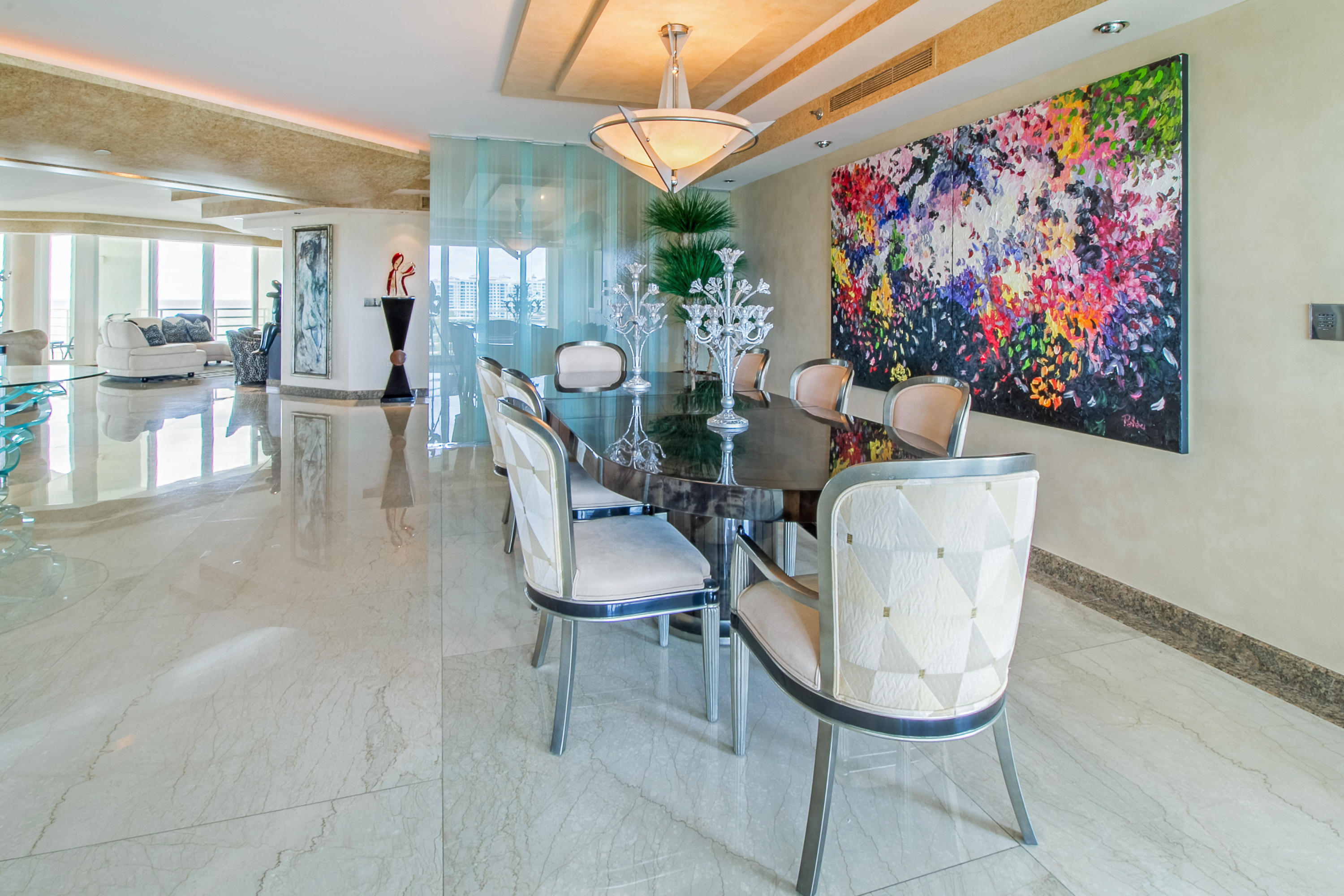 PRESIDENTIAL PLACE - Residential