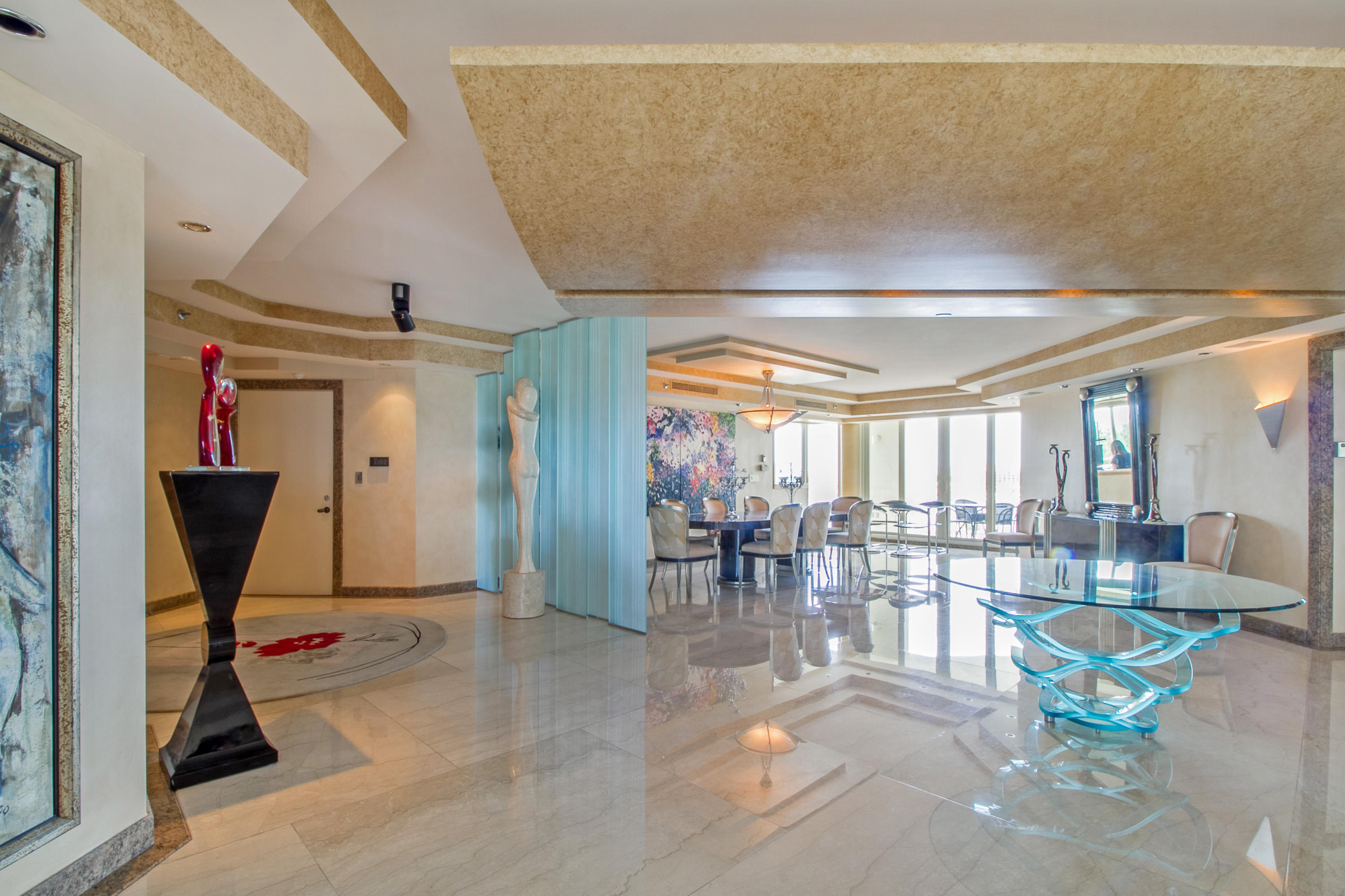 PRESIDENTIAL PLACE - Residential