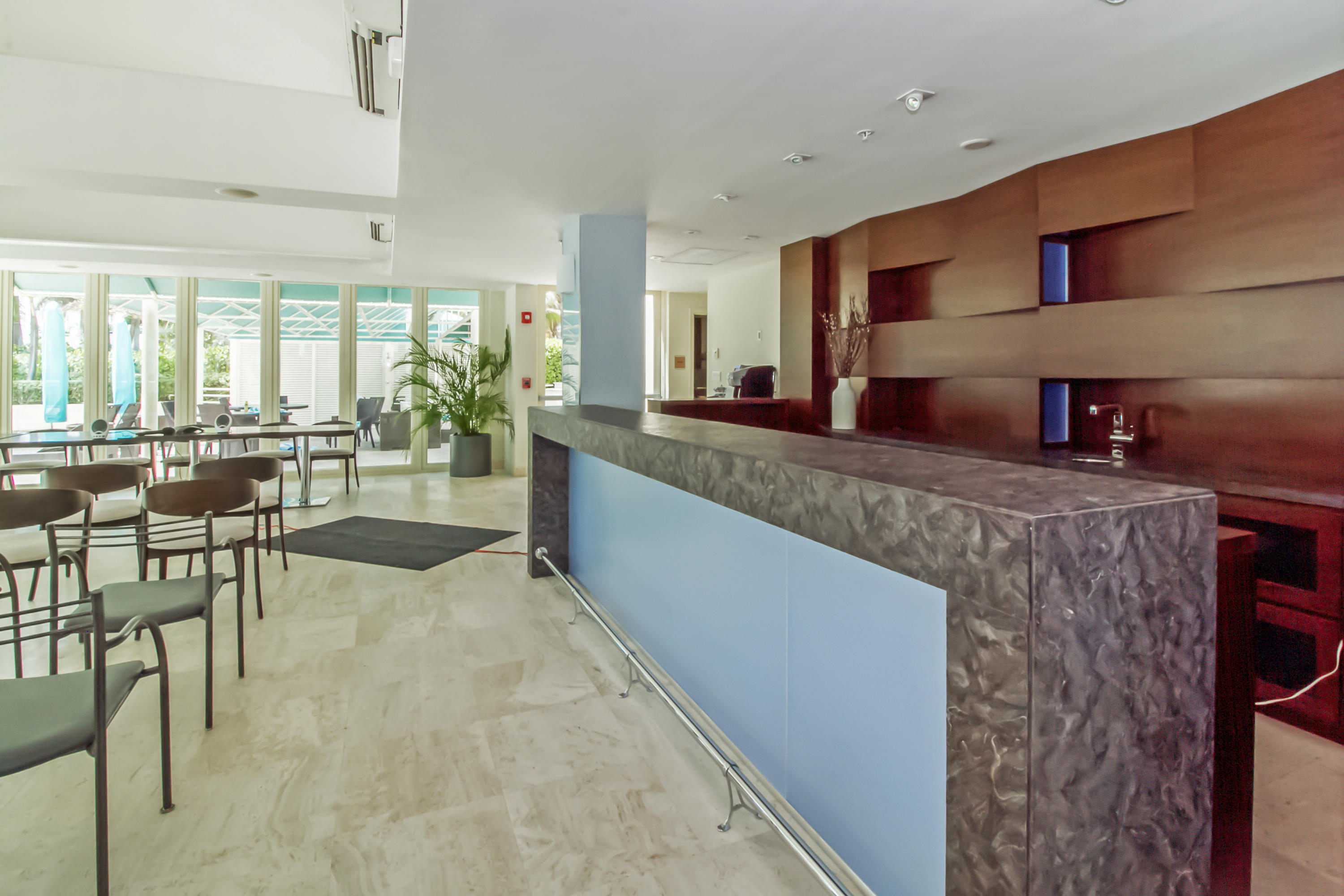 PRESIDENTIAL PLACE - Residential