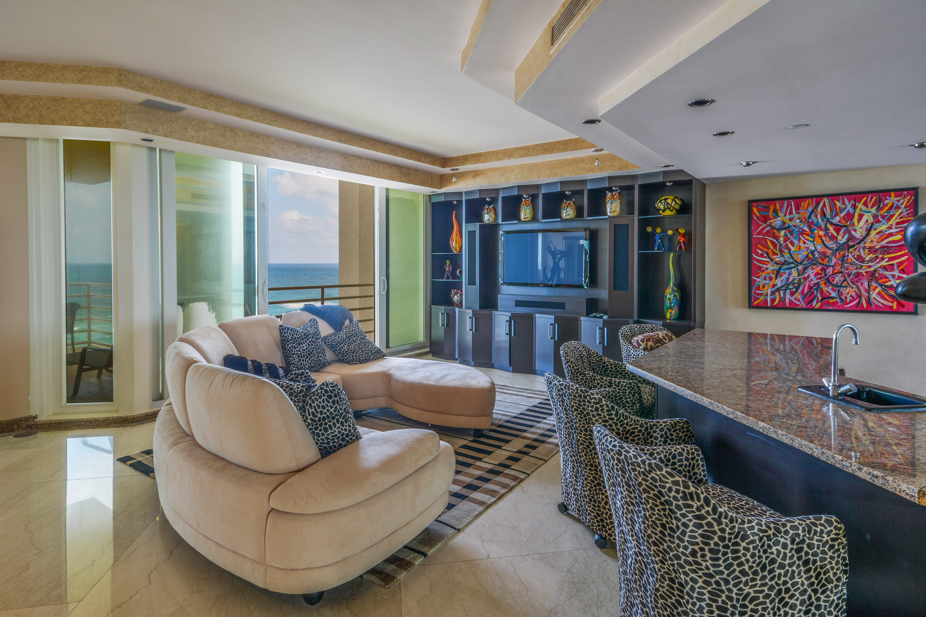 PRESIDENTIAL PLACE - Residential