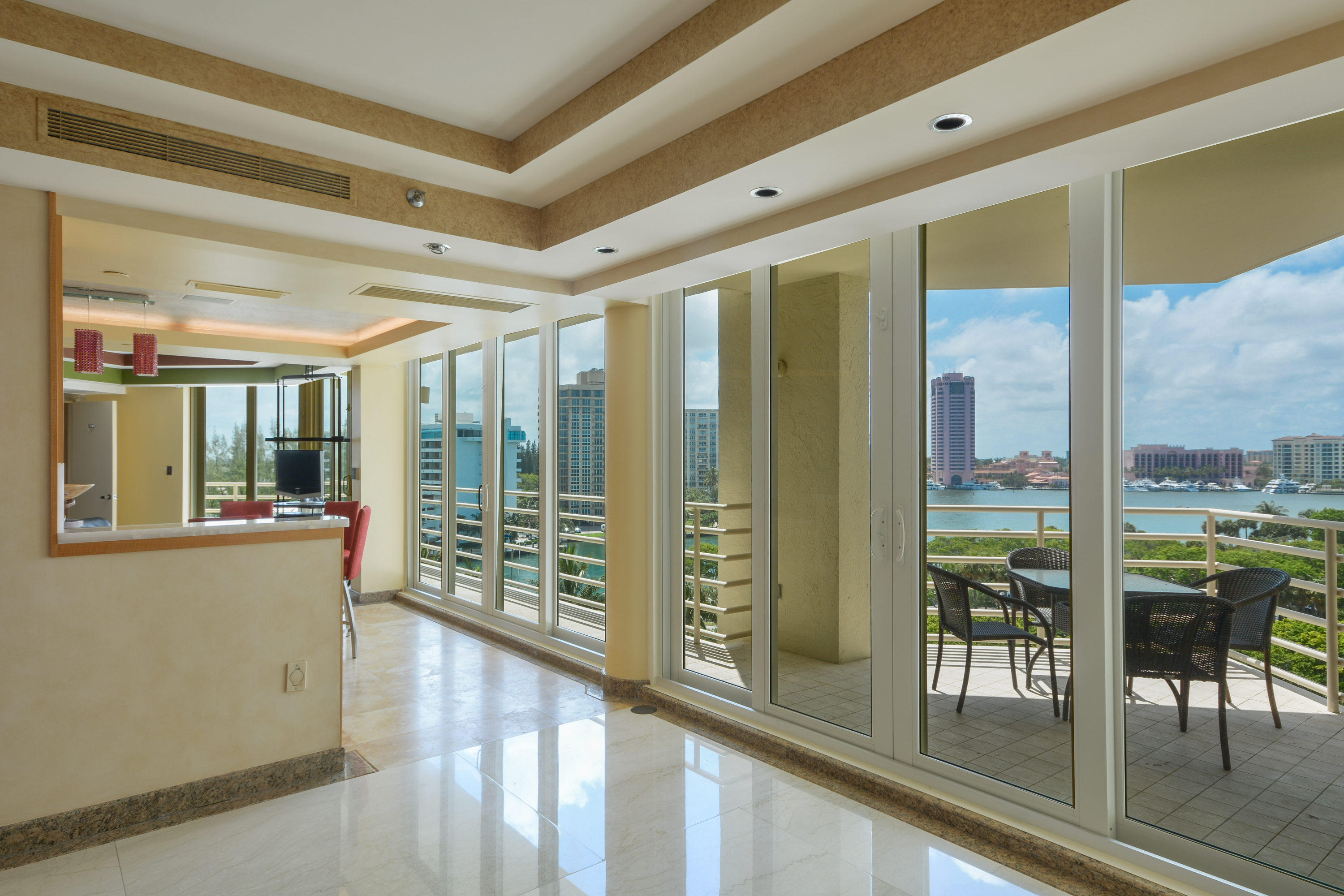 PRESIDENTIAL PLACE - Residential