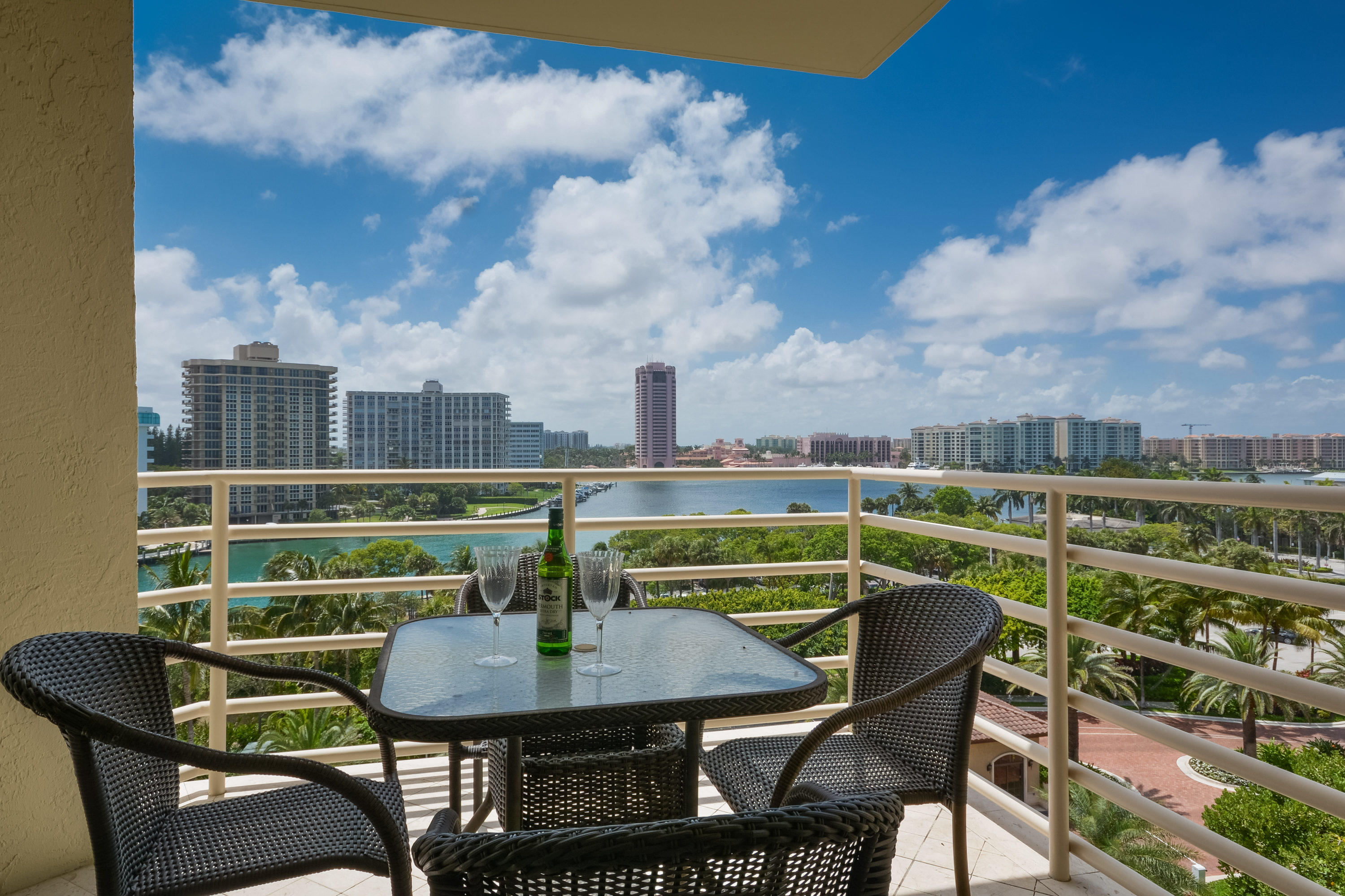 PRESIDENTIAL PLACE - Residential