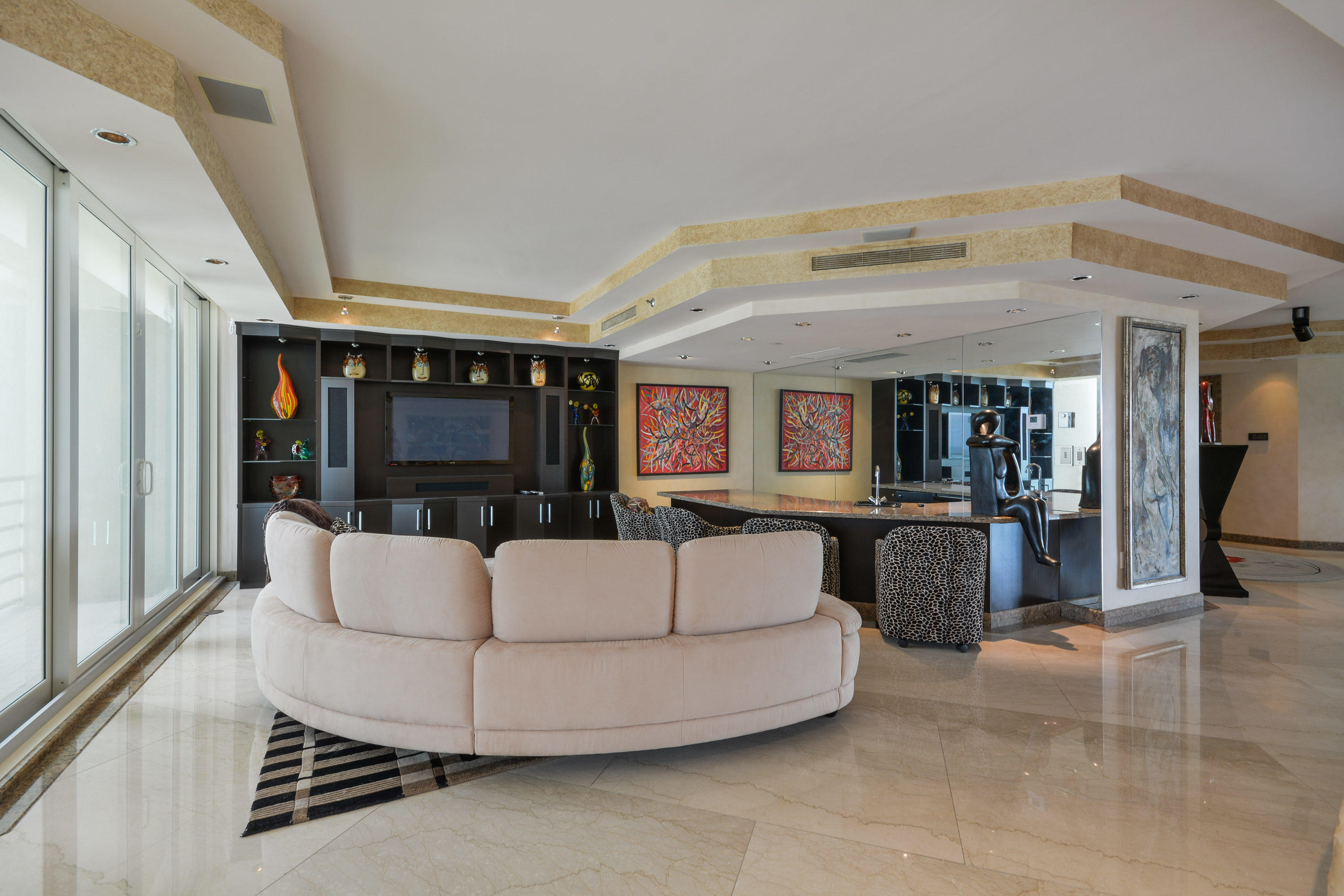 PRESIDENTIAL PLACE - Residential