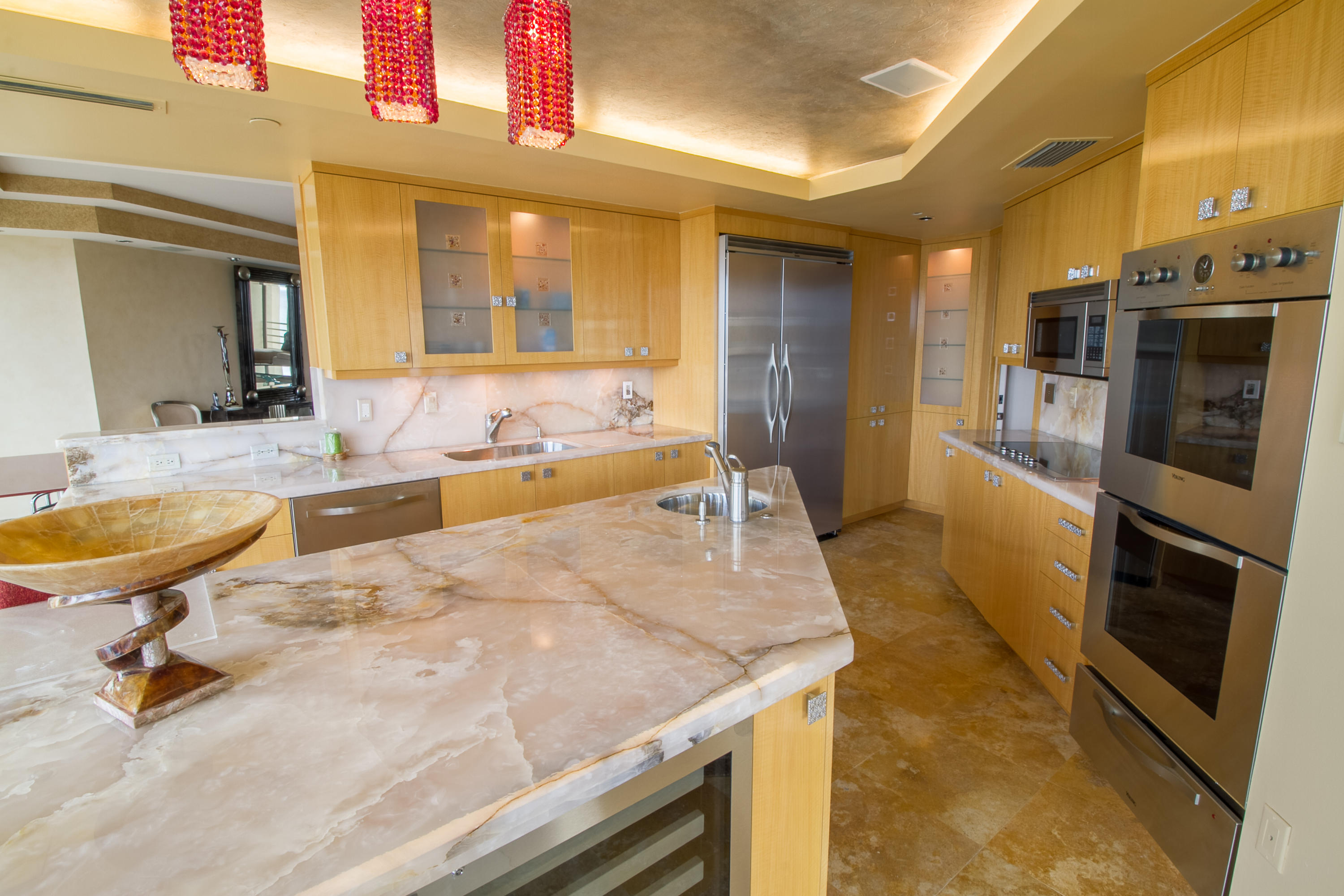 PRESIDENTIAL PLACE - Residential